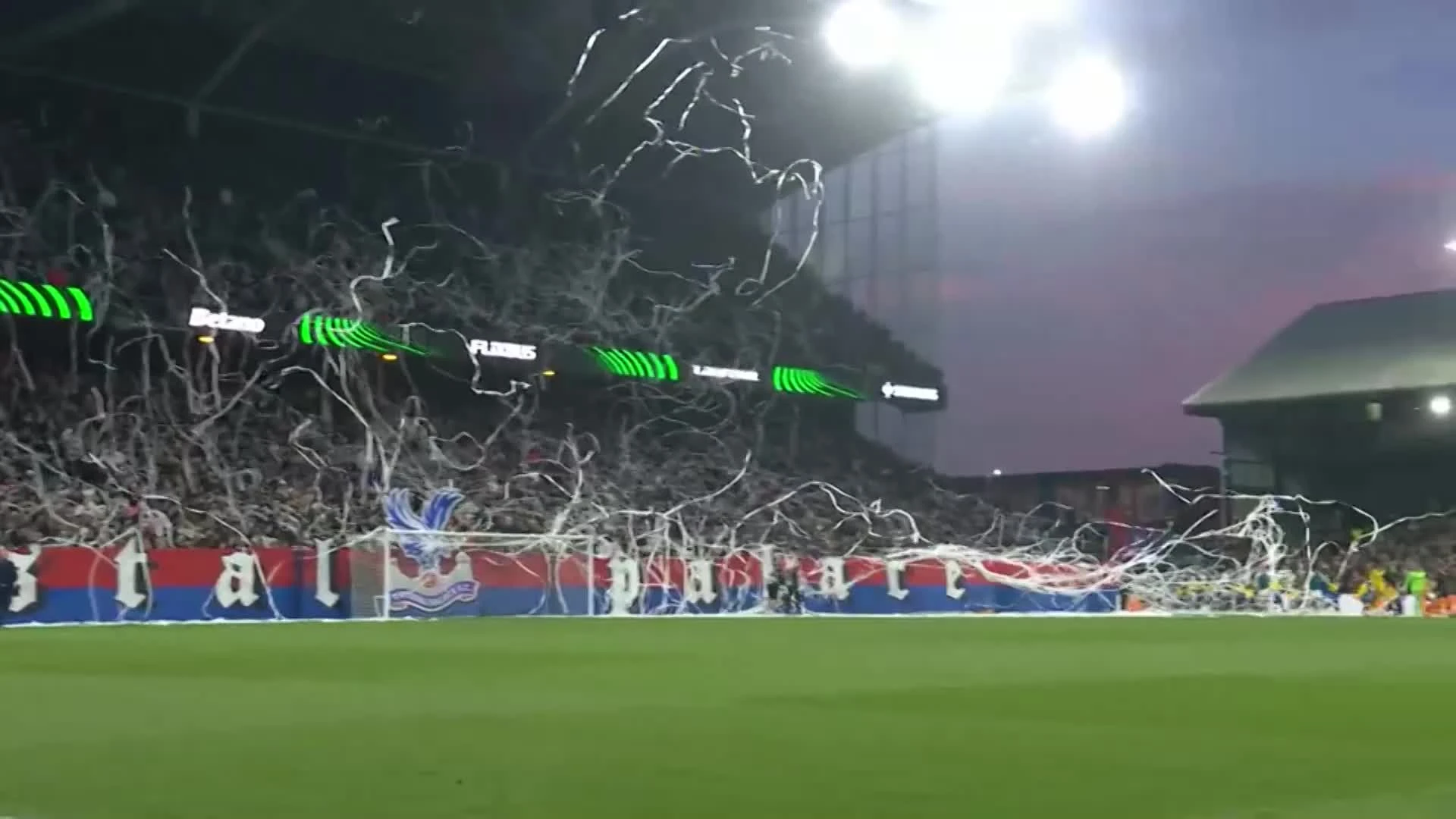 zaslepka skrotu video