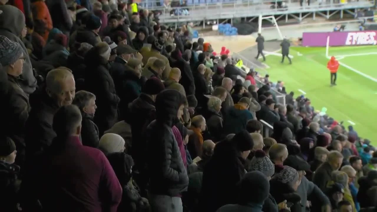 zaslepka skrotu video